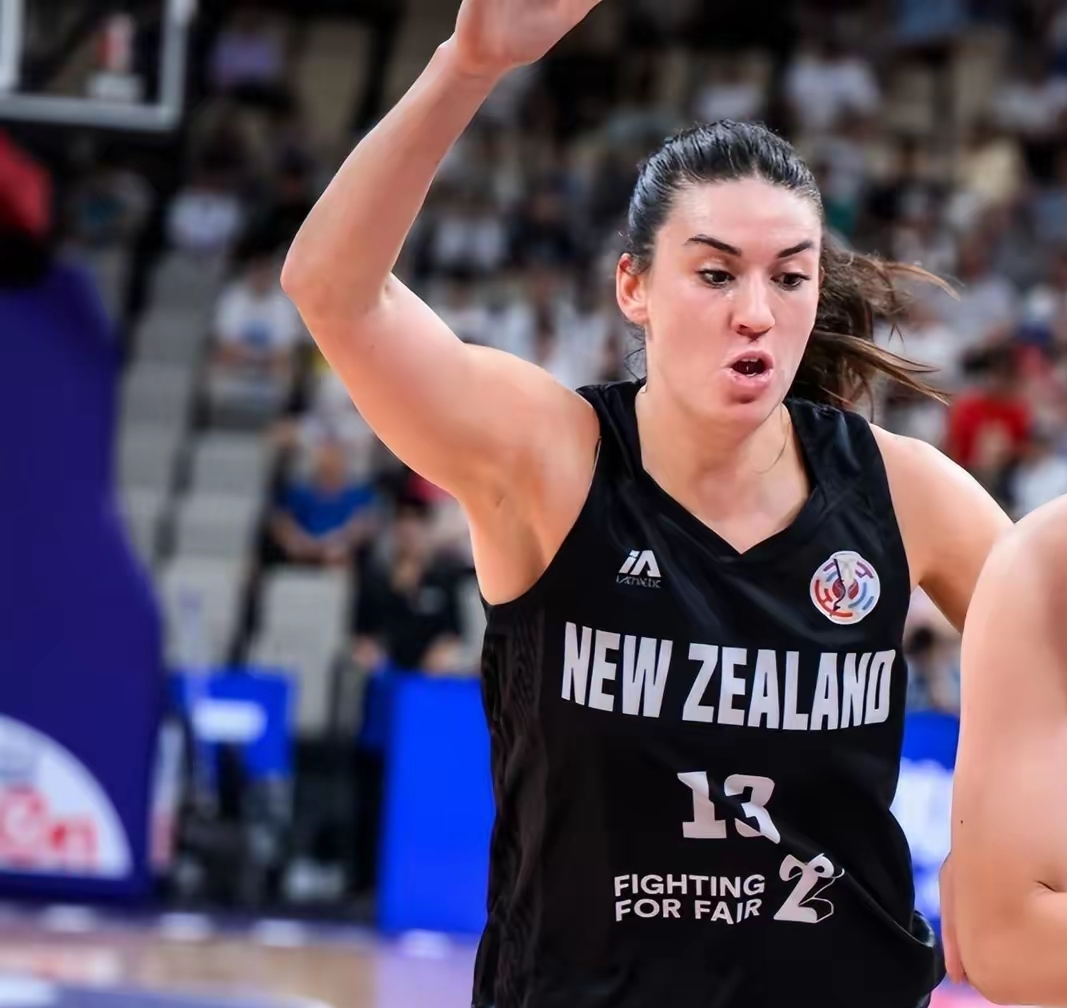 开云-持续失利首场状态出色,DWG观众沸腾!,穆雷重返赛场比赛高潮迭起-开云