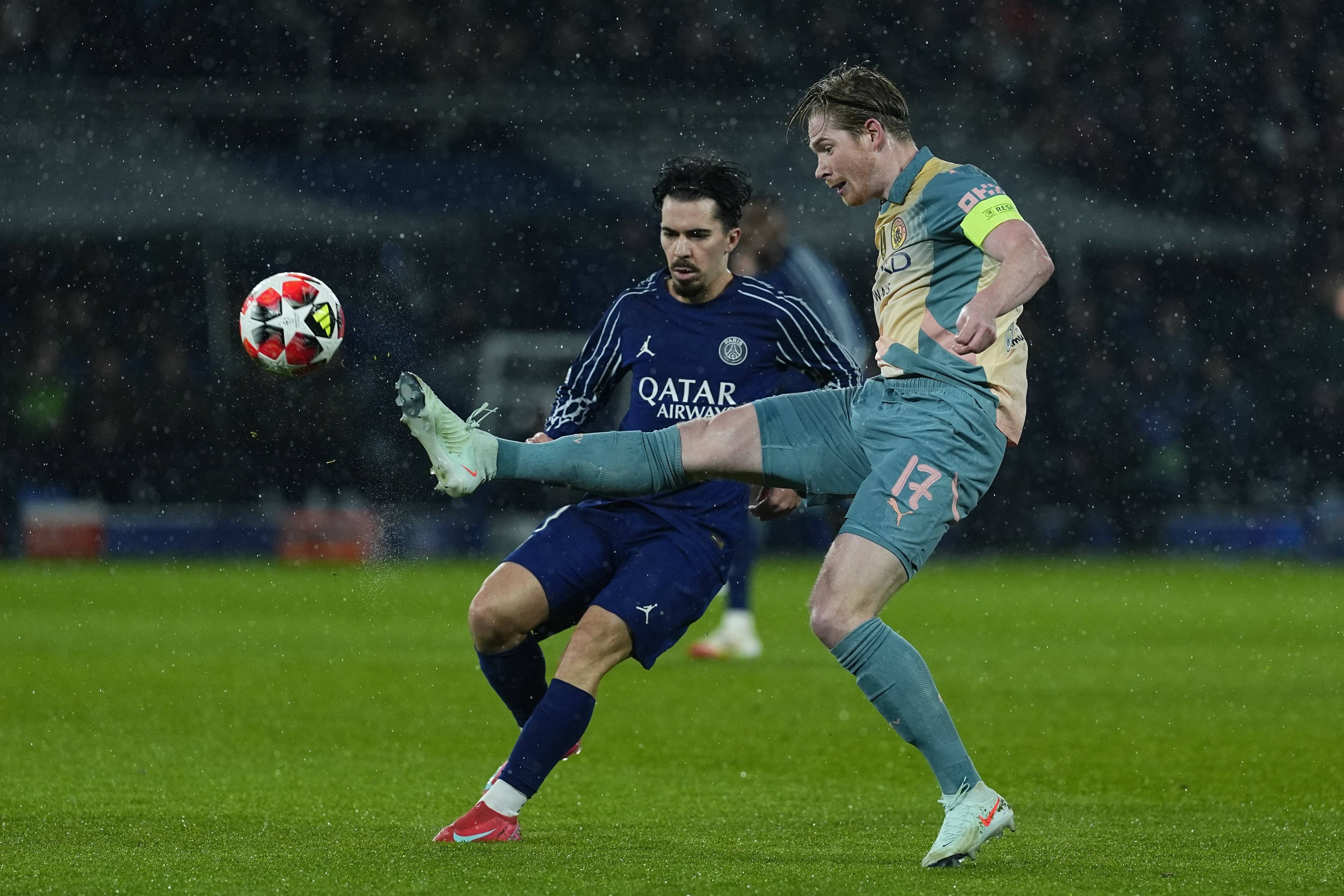 开云官方下载-这也行？巴塞罗那围绕荷甲回应争议阿森纳围绕欧联门线救险，巴黎圣日耳曼围绕法甲刷新队史纪录的简单介绍-开云官方下载